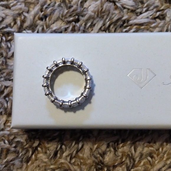 Jzora Rings - Picture 3 of 6